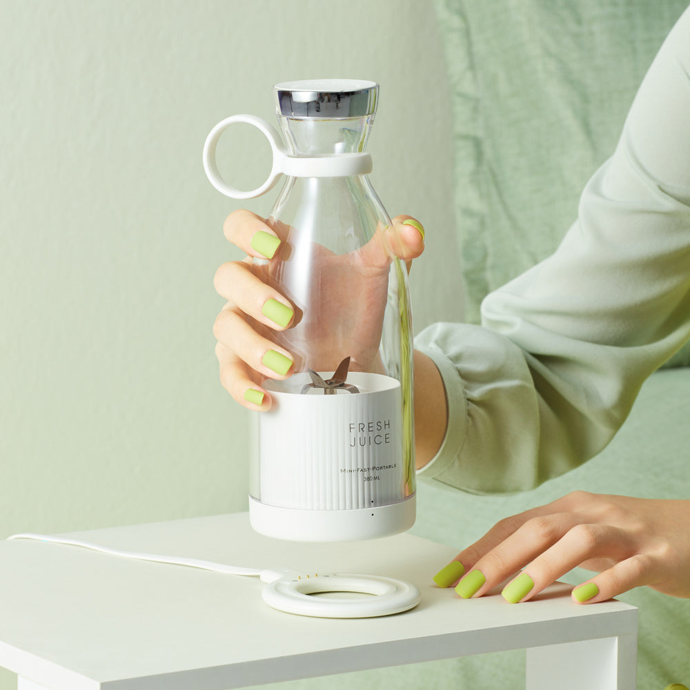 Household Mini Electric Frying Juice Machine.