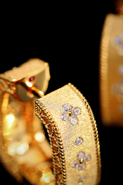 Vintage Court Wide Sparkling Brushed Earrings