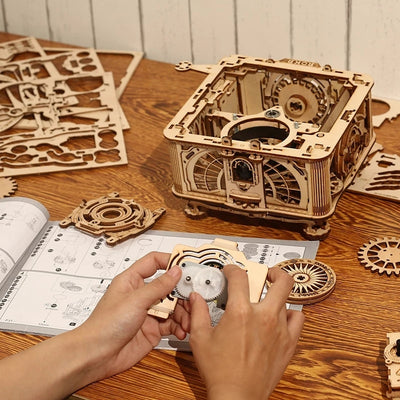 Hand Crank Wooden Puzzle Classic Gramophone.