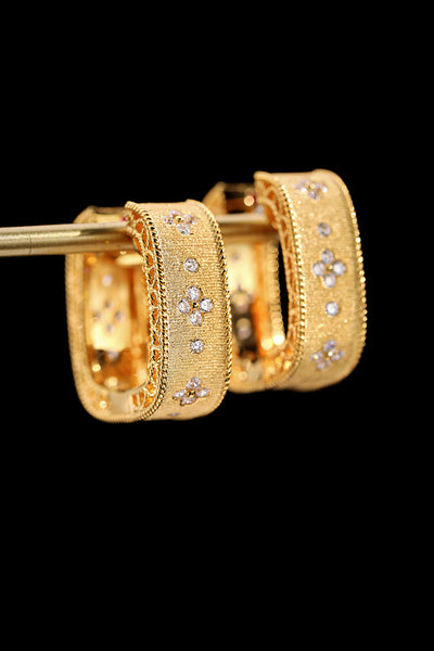 Vintage Court Wide Sparkling Brushed Earrings