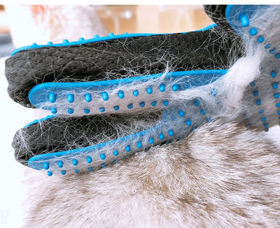 Pet Glove Cat Grooming Glove and Hair Deseeding.
