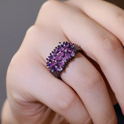 Floral Cool Girl Ring.