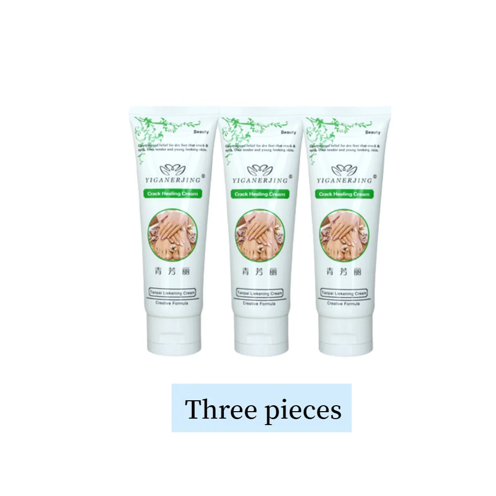 Hand Cream with Aloe Vera Moisturizing Ingredients for Deep Hydration.