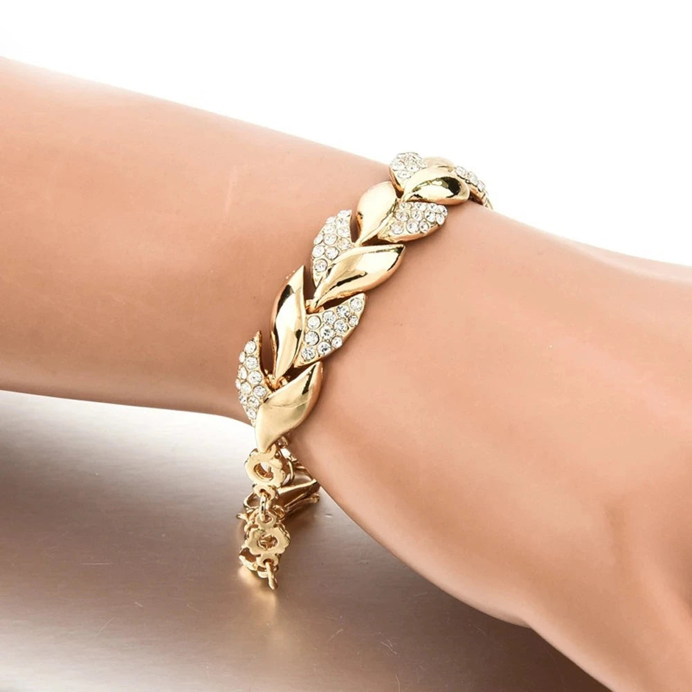 925 Sterling Silver Elegant Crystal.