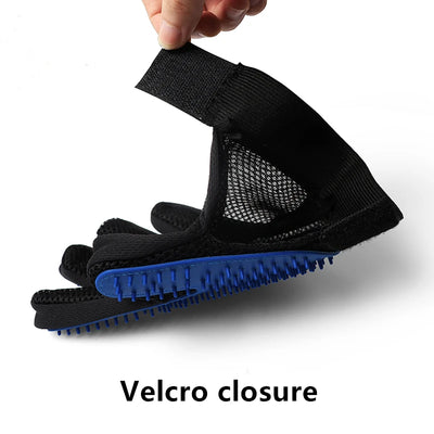 Pet Glove Cat Grooming Glove and Hair Deseeding.