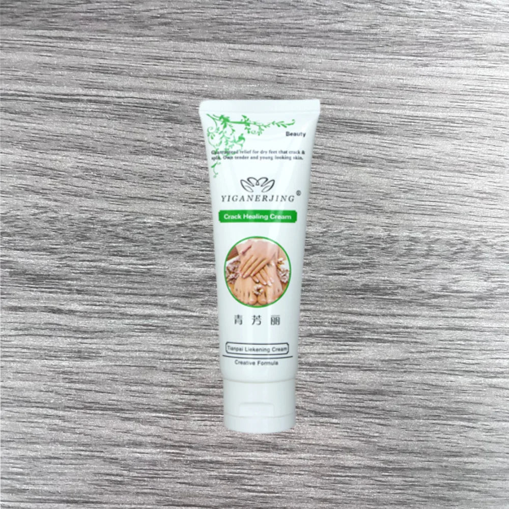 Hand Cream with Aloe Vera Moisturizing Ingredients for Deep Hydration.