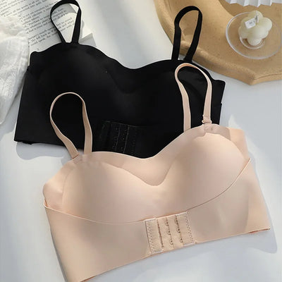 Invisible Strapless Sexy Bra.