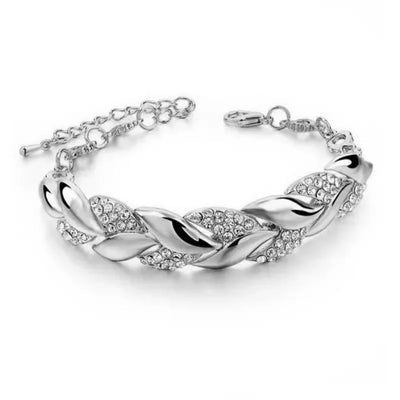 Luxury Love Braided Leaf Bracelet.