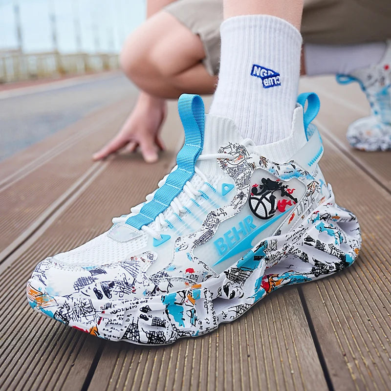 Luxury Men Sneakers Shoes.
