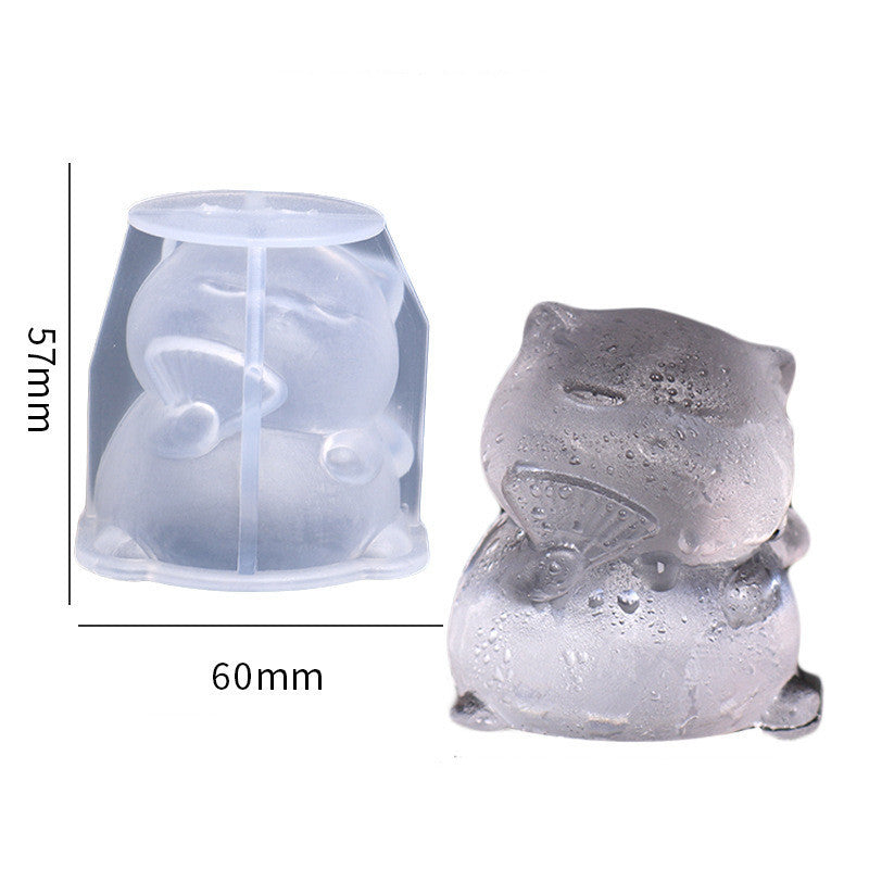 Silicone Mold Bear Shape Ice Cube Maker.
