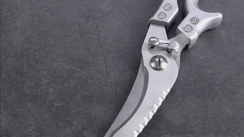 Multifunctional Scissors